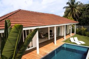 thumbnail: Exterior