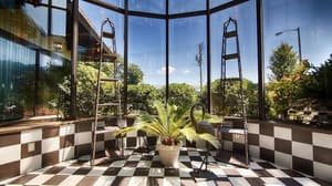 thumbnail: Interior entrance