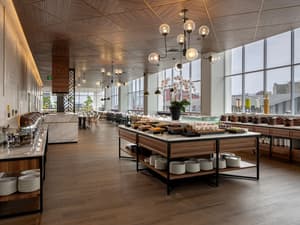 thumbnail: Restaurant