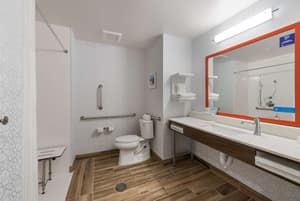 thumbnail: Bathroom shower