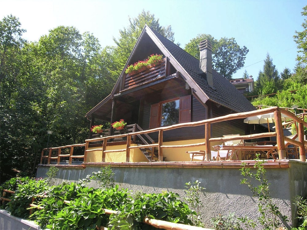 Primary image