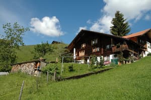 thumbnail: Exterior