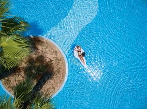 thumbnail: Outdoor pool