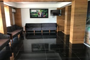 thumbnail: Lobby sitting area