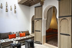 thumbnail: Interior