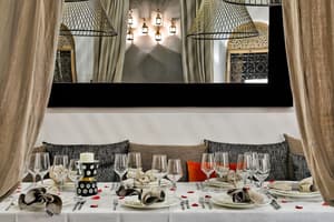 thumbnail: Interior