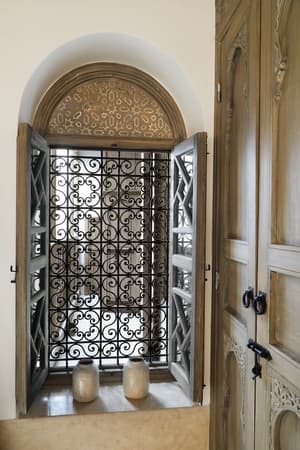 thumbnail: Interior
