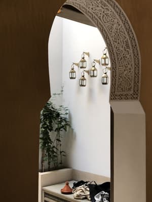 thumbnail: Interior