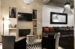 thumbnail: Lounge