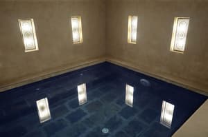 thumbnail: Pool
