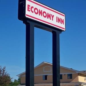thumbnail: Exterior detail