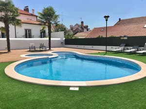 thumbnail: Outdoor pool