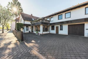 thumbnail: Front of property