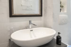 thumbnail: Bathroom sink