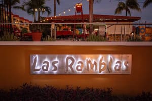 thumbnail: Restaurant