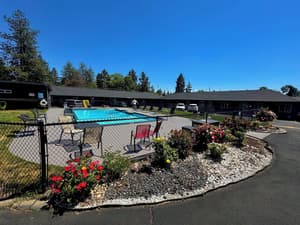 thumbnail: Exterior