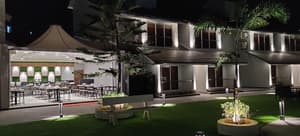 thumbnail: Exterior