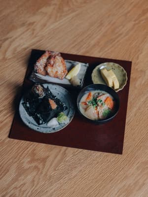 thumbnail: Restaurant