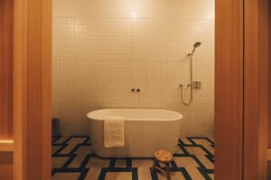 thumbnail: Bathroom