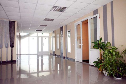 LOBBY VIEW