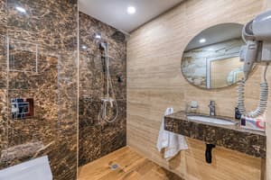 thumbnail: Bathroom sink