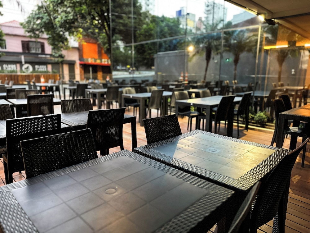 Restaurant-cafeteria