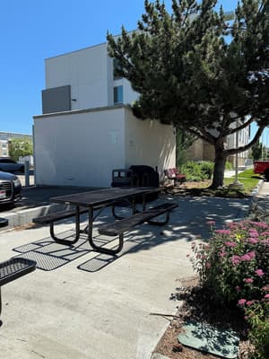 thumbnail: Front of property