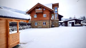 thumbnail: Exterior