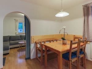 thumbnail: Dining