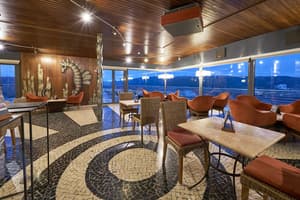 thumbnail: Bar (on property)