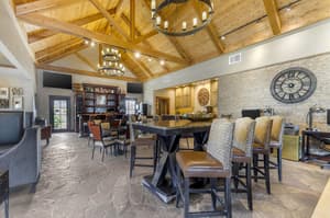 thumbnail: Breakfast area
