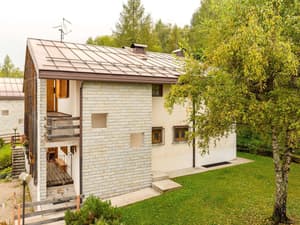 thumbnail: Exterior