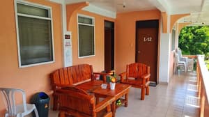 thumbnail: Lobby sitting area