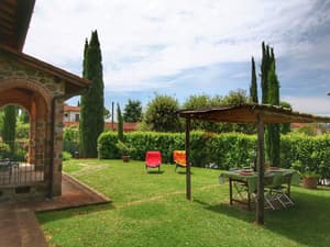 thumbnail: Exterior