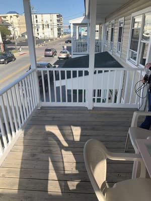thumbnail: Balcony