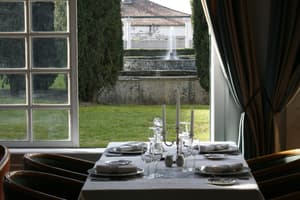 thumbnail: Breakfast area