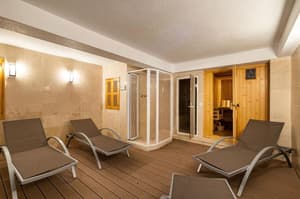 thumbnail: General view