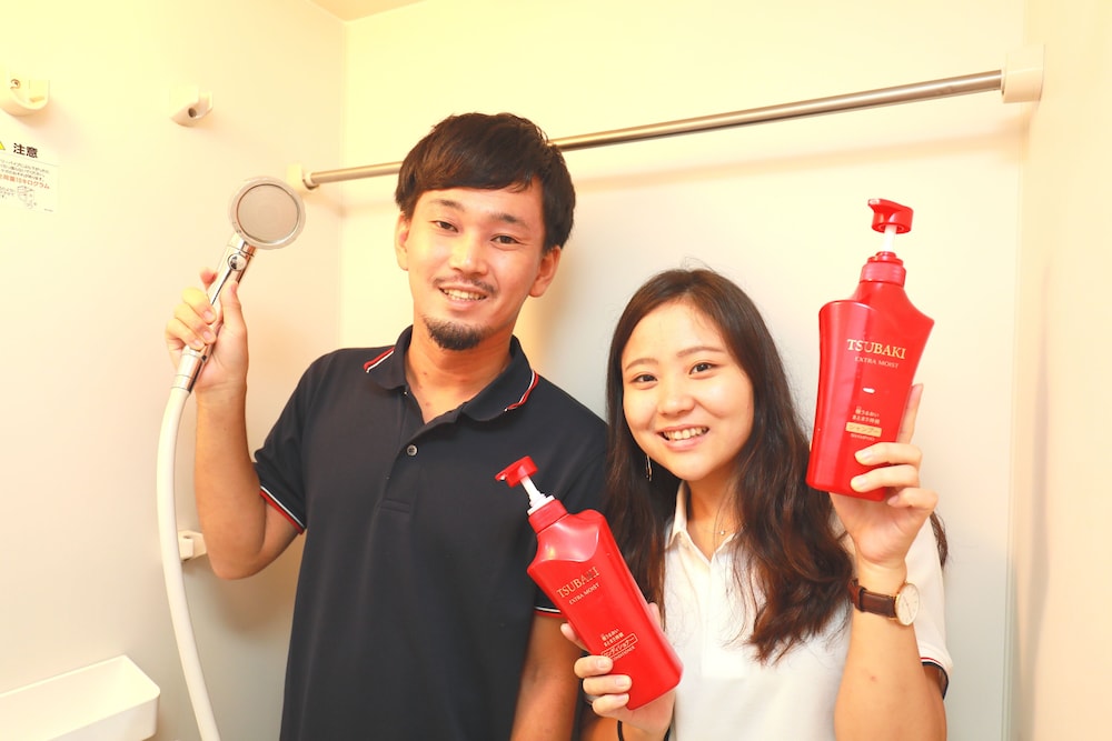 Bathroom amenities