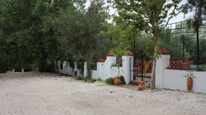 thumbnail: Exterior