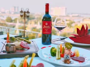 thumbnail: Restaurant