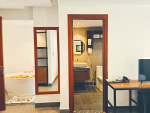 thumbnail: Bathroom
