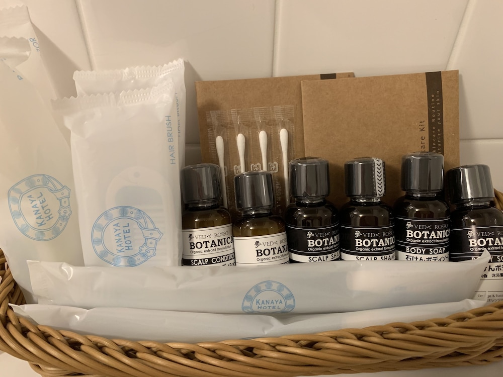Bathroom amenities