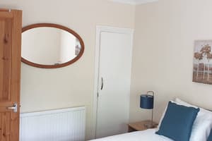 thumbnail: Interior detail