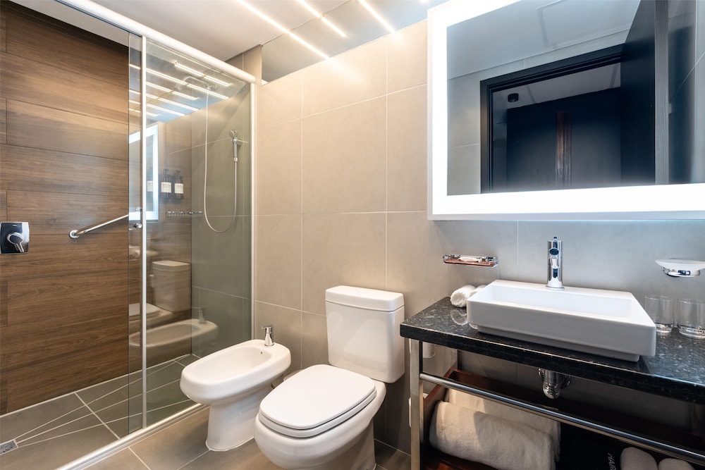 Bathroom shower