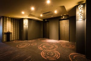 thumbnail: Elevator