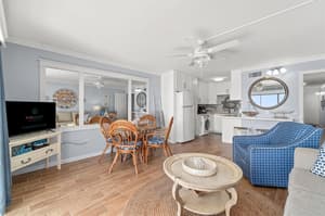 thumbnail: Living area