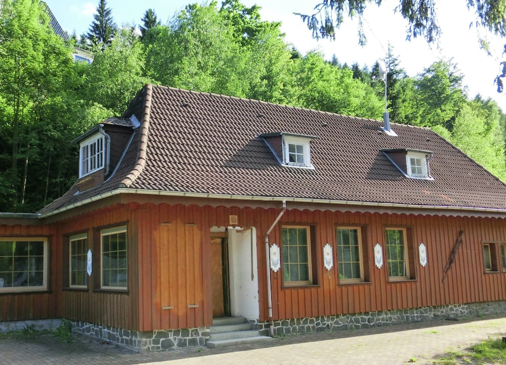 Primary image