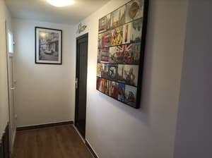 thumbnail: Interior detail