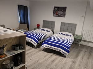 thumbnail: Room