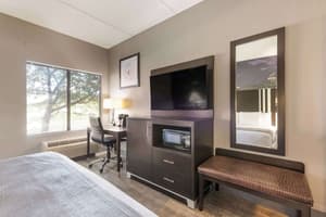 thumbnail: Breakfast area